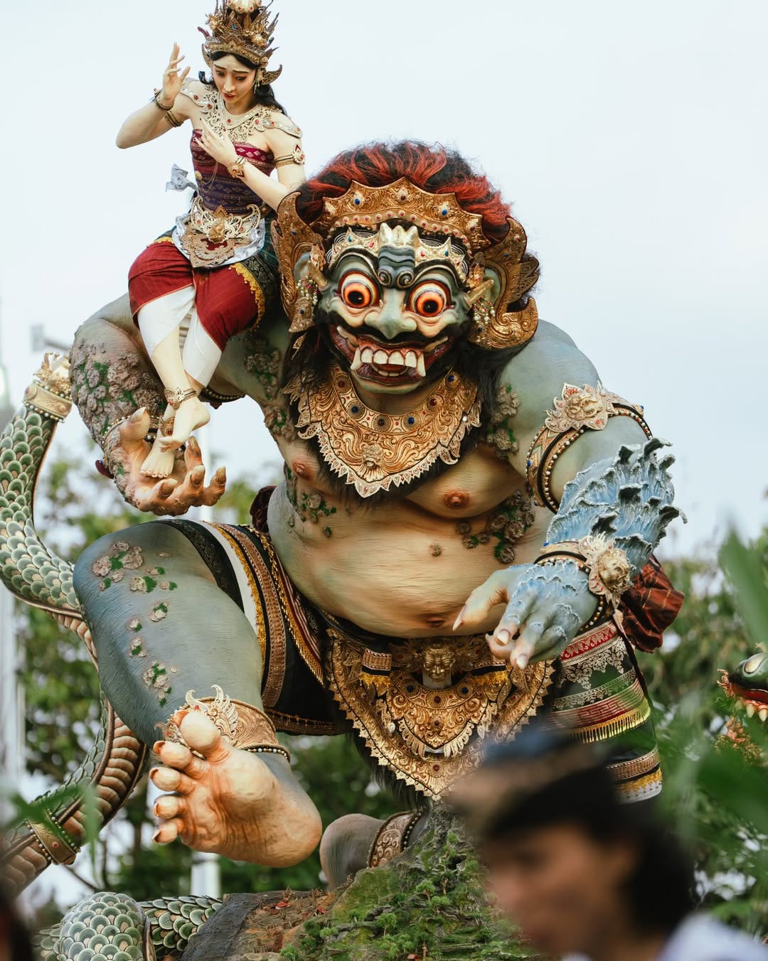 Indonesia (Nyepi): A “spiritual vacuum.” Observed in Bali (most recently on 19 March 2026), the island follows the Catur Brata Penyepian—four strict prohibitions: no fire or light, no work, no travel, and no entertainment. For 24 hours, the airport closes and streets are patrolled to ensure total stillness. It is preceded by the Ogoh-Ogoh parade, where giant demonic effigies are burned to purge negative energy.