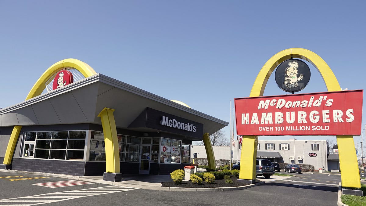 Let's visit a unique McDonald's that found its 'Classic' essence