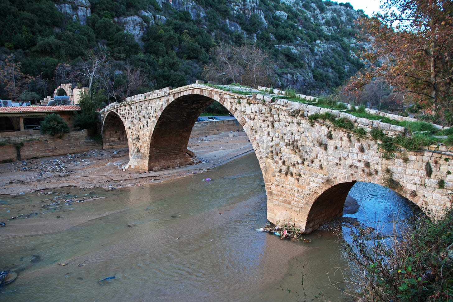 Stone Bridge of Nahr el-Kalb - MOOVTOO Guide