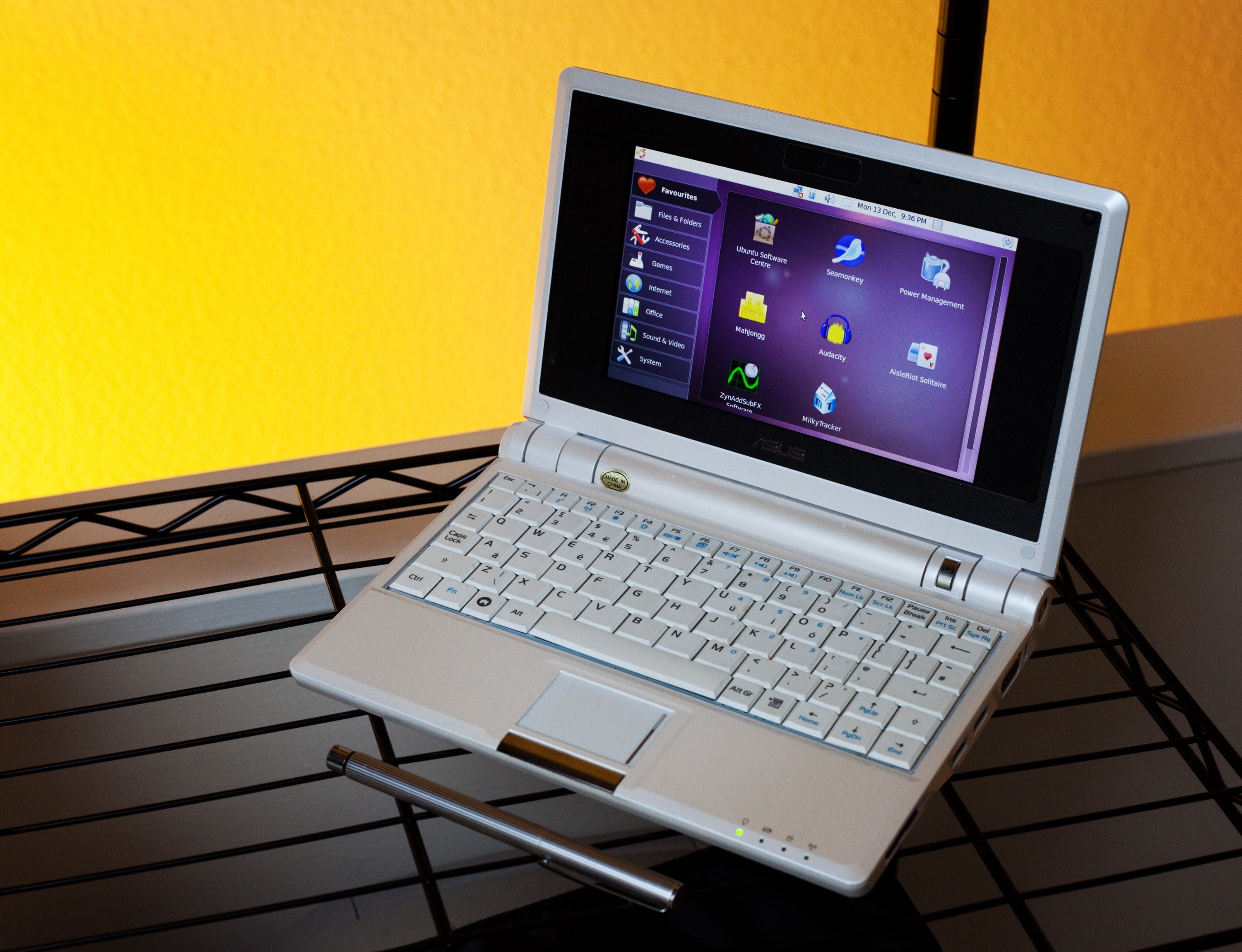 Remember the Ubuntu Netbook Remix? - The Retro Millennial