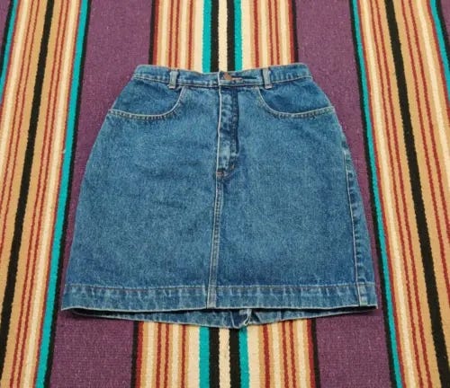 Vintage 90's GAP Women's Medium Wash Denim Skirt USA Size 9/10 Classic Retro Y2K - Picture 1 of 4