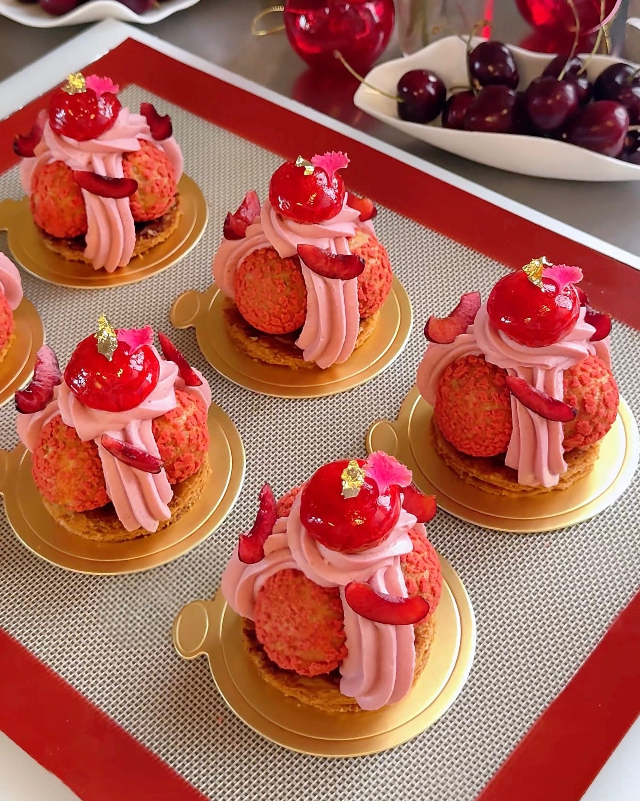  Amuseables St Honoré Cake ぬいぐるみ Cherry St. Honoré - Soohyun Lee