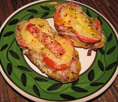 Cheese toast that takes no prisoners.