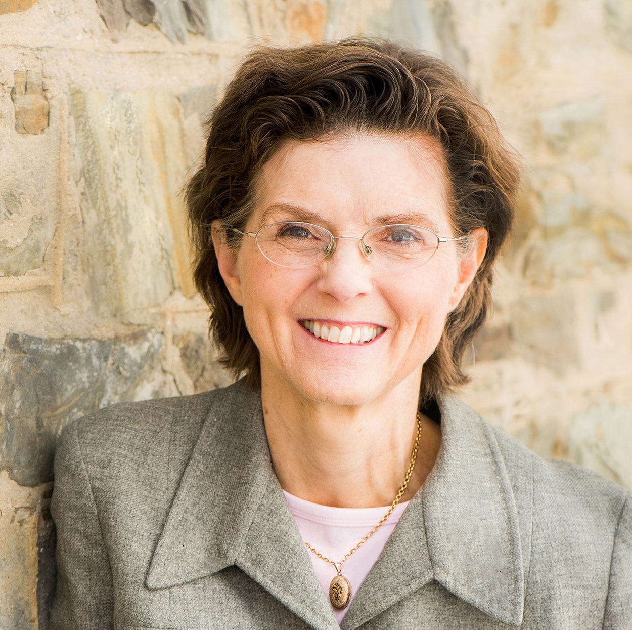 Liz Gauffreau logo