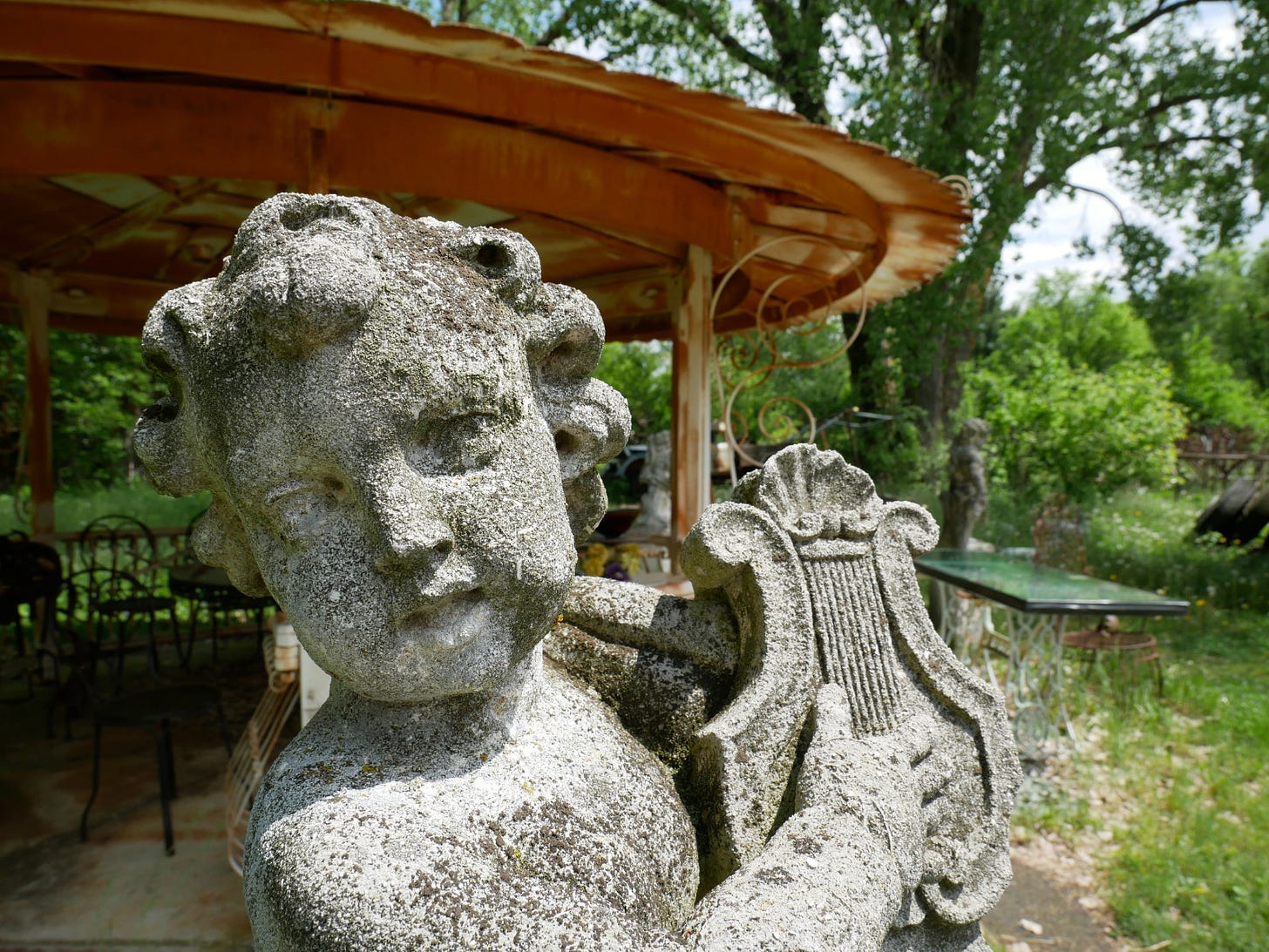 Statue of cherub at Dr. Evermor's Sculpture Park.