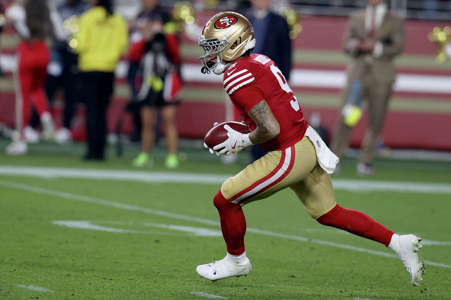 How 49ers’ Skyy Moore faced his fear, leading to many happy returns
