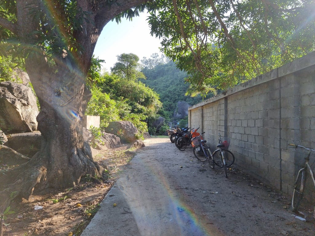 20230504 Đường vô Đập Hàn