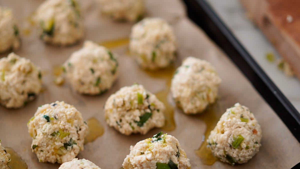 Charred Scallion Tofu Meatballs