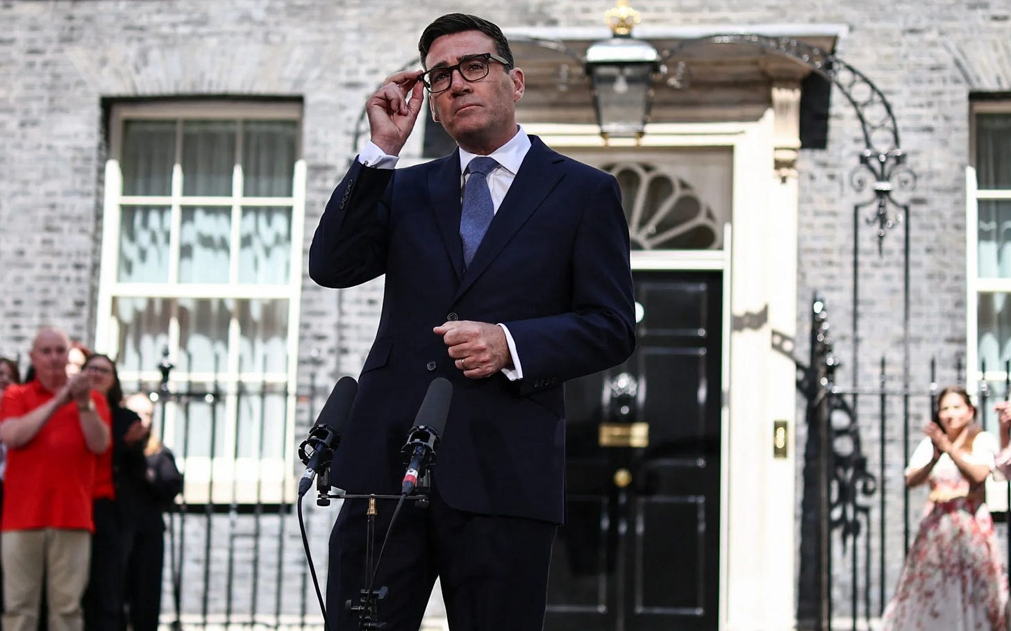 UK PM Andy Burnham Becomes Unburdened From the Lectern - Bloomberg UK PM Andy Burnham Becomes Unburdened From the Lectern - Bloomberg