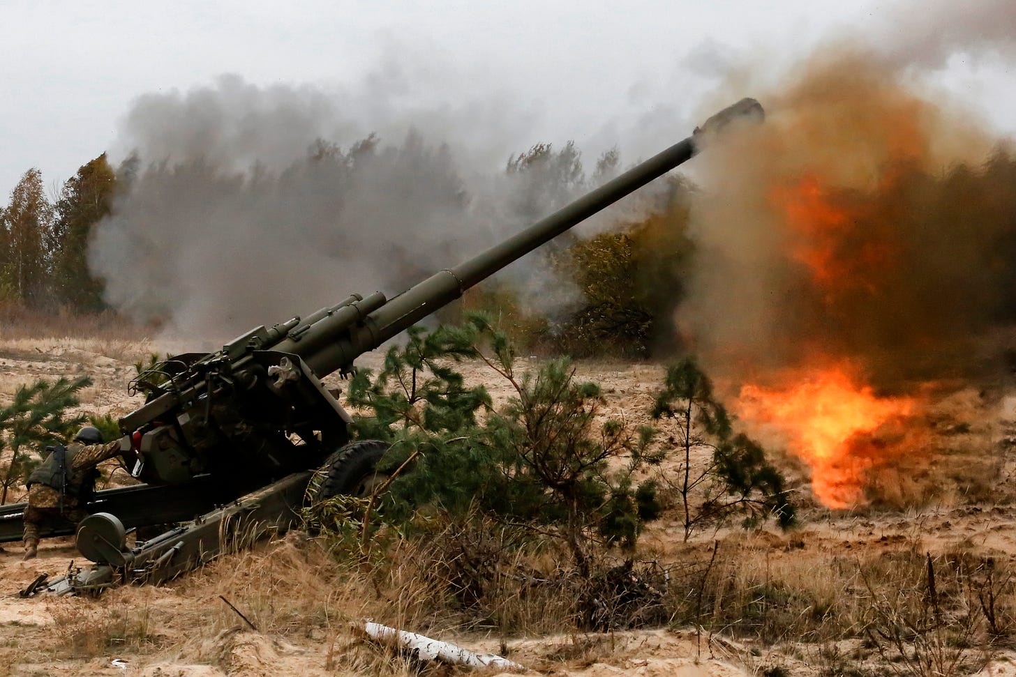 Why Ukraine struggles to combat Russia's artillery superiority Why Ukraine struggles to combat Russia's artillery superiority