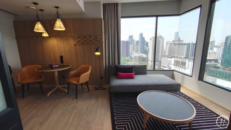 Moxy Deluxe Room