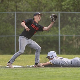 High School Baseball: Ilwaco blitzes Toledo in District quarterfinal (UPDATED)