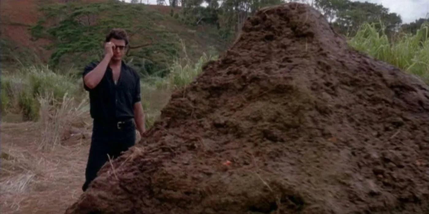 In Jurassic Park (1993) Jeff Goldblum finds a giant pile of dino shit. This  is a reference to the sequels. : r/shittymoviedetails
