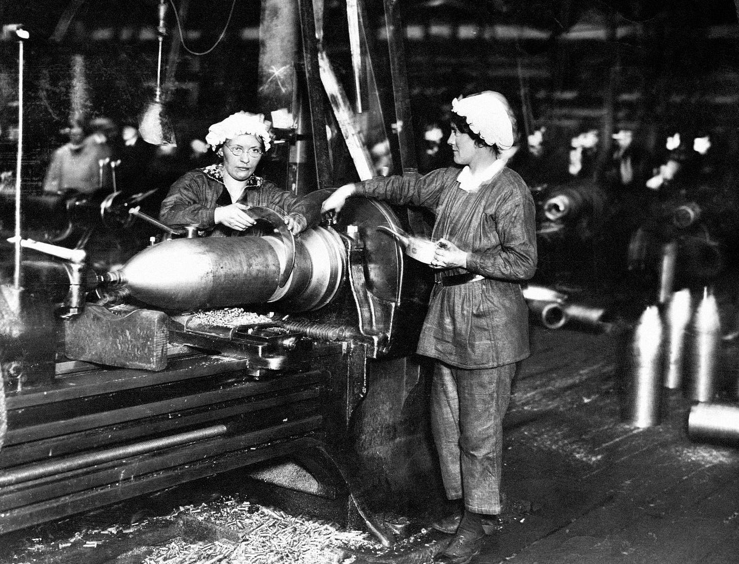 World War One women munition factory workers - YorkshireLive