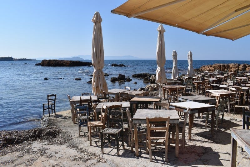 Dinner at the Edge of Paradise