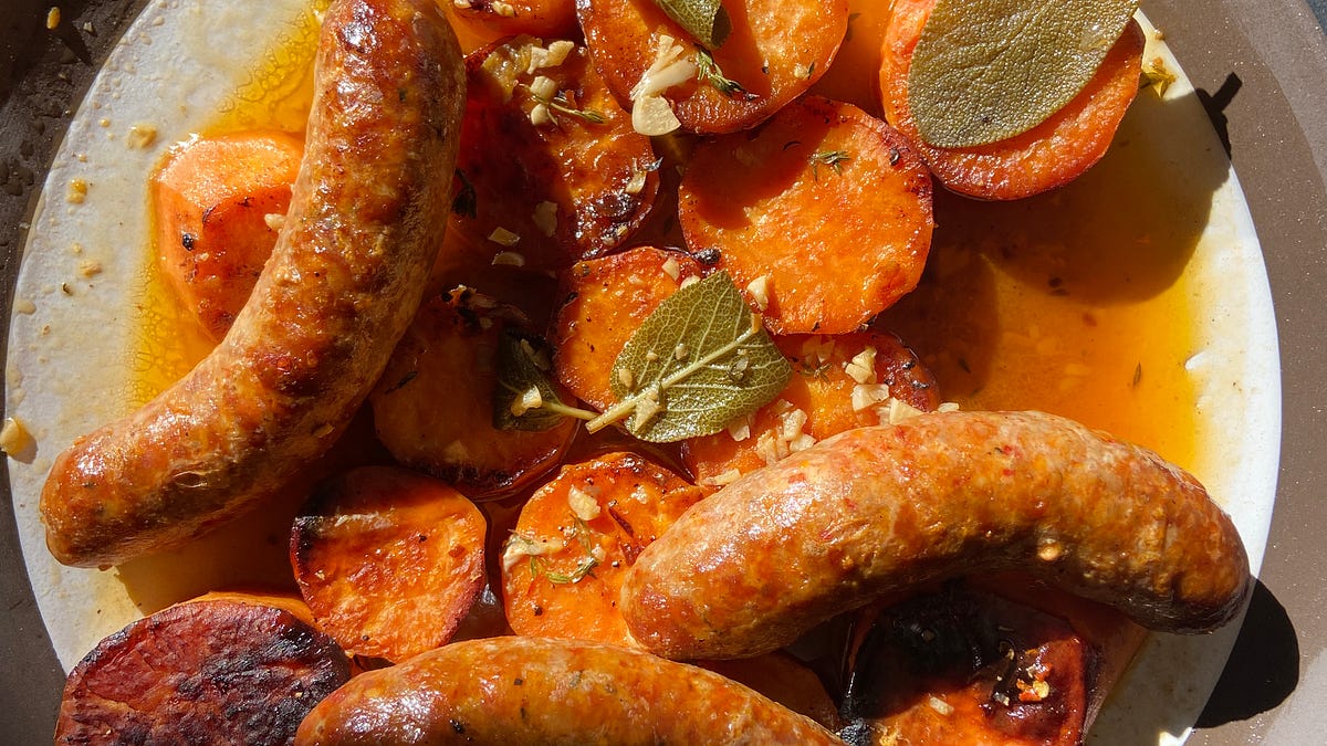 Skillet sausages with fondant sweet potatoes
