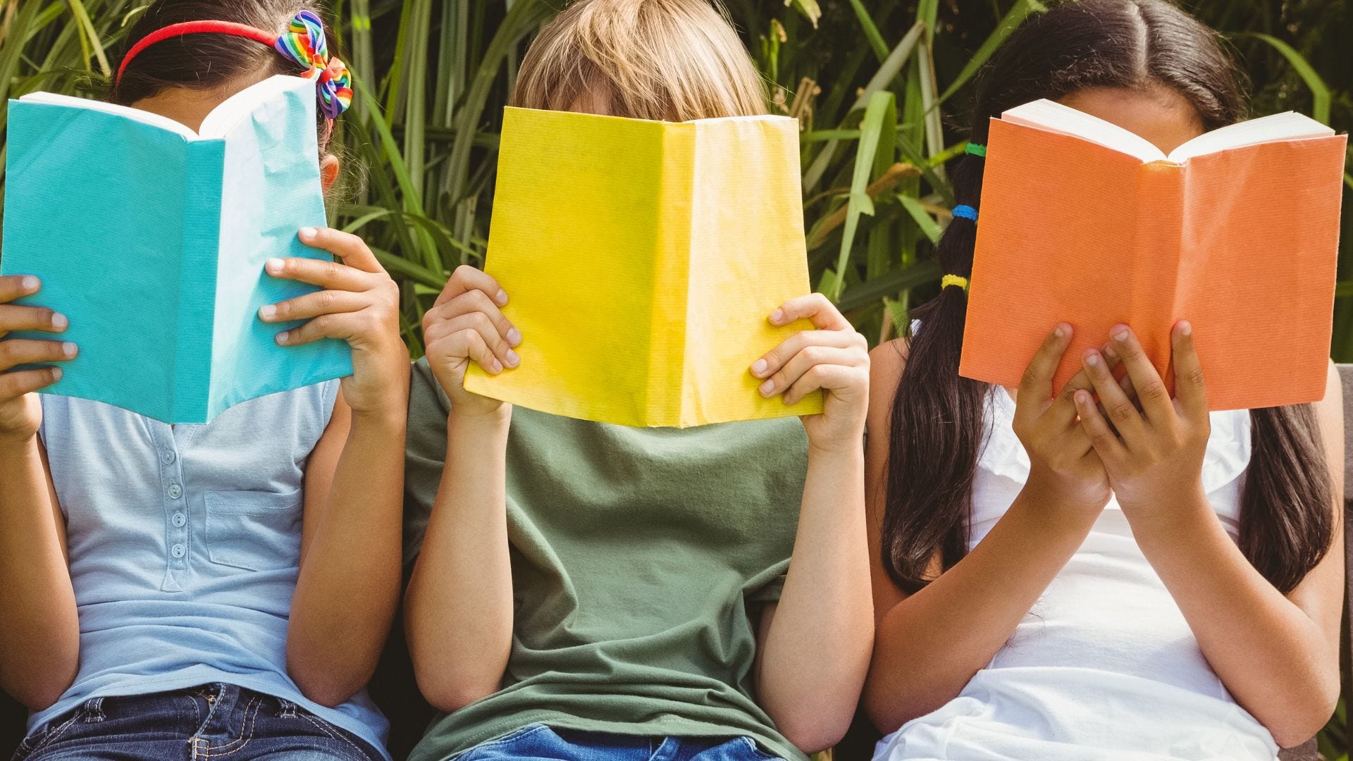 How One Teacher's Unusual Habit of Smelling Books Made Kids Obsessed With Reading
