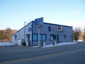 Bobs Corner Store 3_26_2011 003