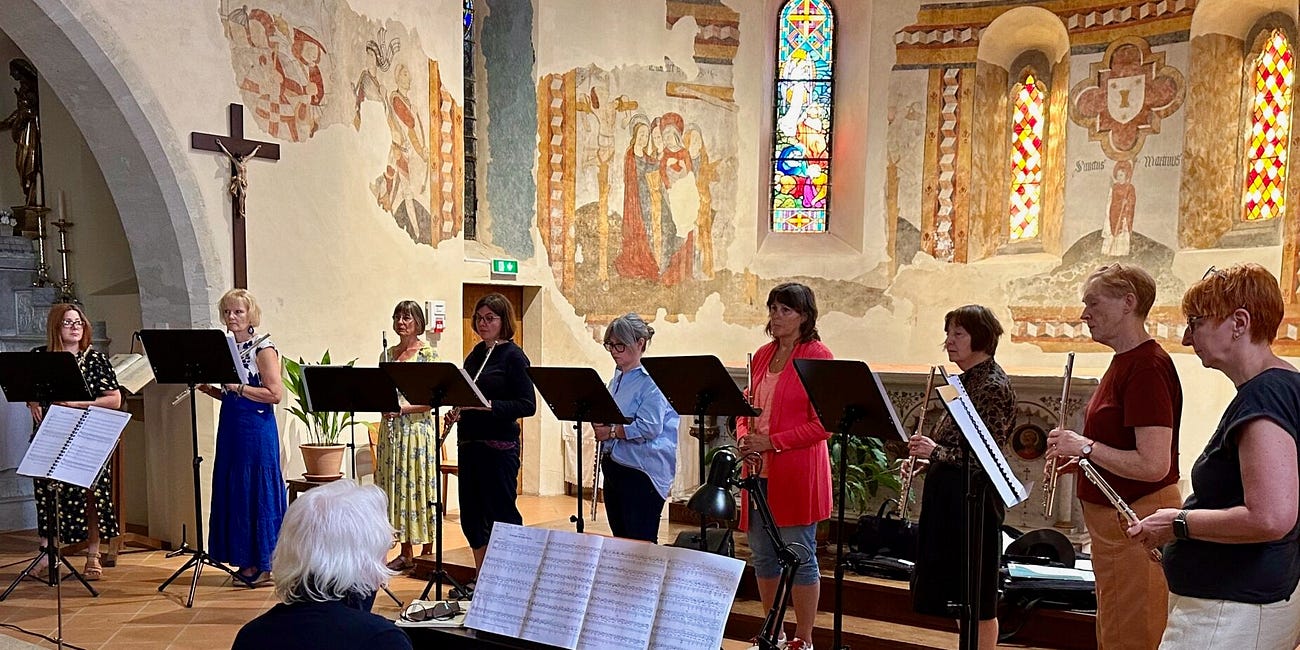 Flutes, friends, fine food... and France