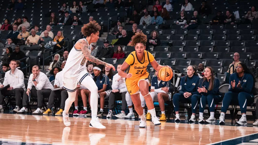 Cal WBB: Gisella Maul driving against Georgia Tech