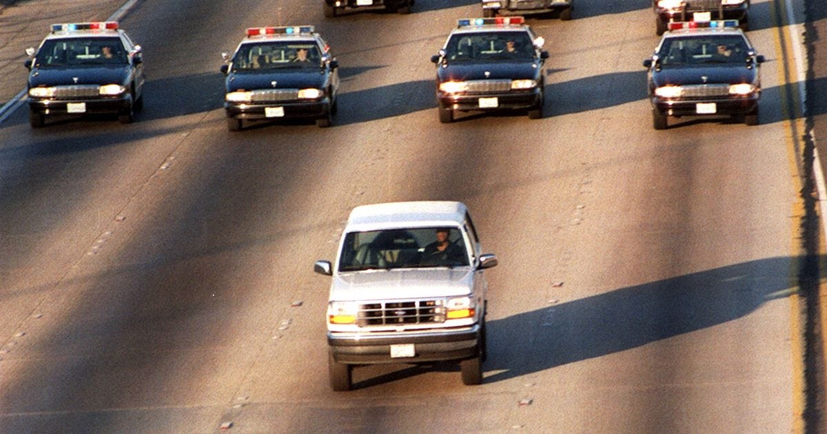 Cuba Gooding Jr., Selma Blair, and More Recall Their Memories of Watching  the Bronco Car Chase