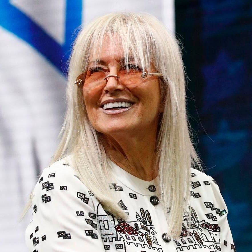 Miriam Adelson & family