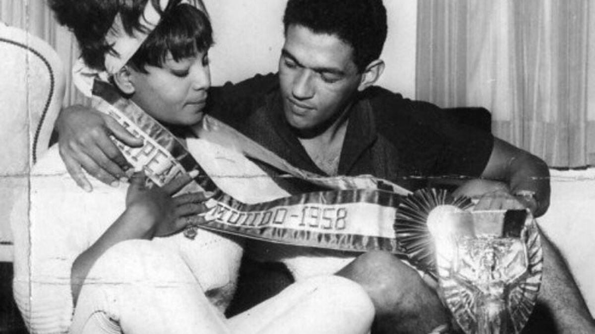 Former Brazilian couple Elza Soares (legendary composer and singer) and  Mané Garrincha (legendary soccer player) holding the World Cup winner sash  (1958) : r/OldSchoolCool
