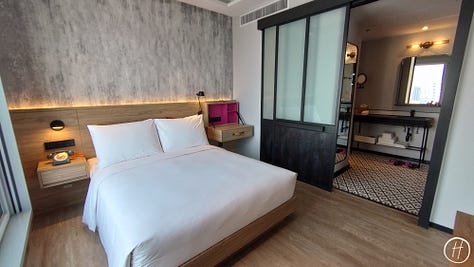 Moxy Deluxe Room