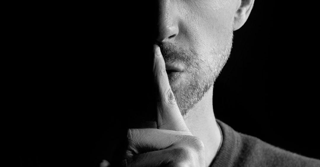 man in black crew neck shirt