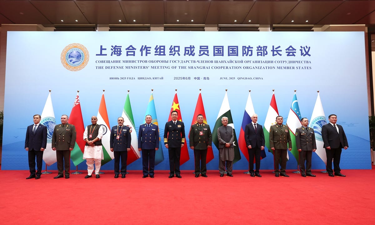 Defense ministers from all 10 member countries of the Shanghai Cooperation Organization (SCO) gather for a group photo ahead of the Defense Ministers' Meeting of the SCO member states in Qingdao, East China's Shandong Province on June 26, 2025. Photo: cnsphoto Defense ministers from all 10 member countries of the Shanghai Cooperation Organization (SCO) gather for a group photo ahead of the Defense Ministers' Meeting of the SCO member states in Qingdao, East China's Shandong Province on June 26, 2025. Photo: cnsphoto