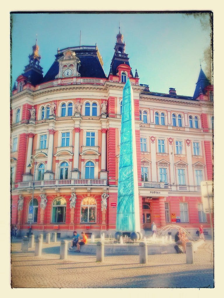 CAM09259-EFFECTS