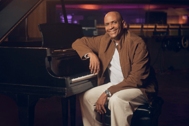 A new Producer Pack from 20-time Grammy winner Sergio George gives users access to his signature piano sound and authentic Latin jazz and salsa loops.