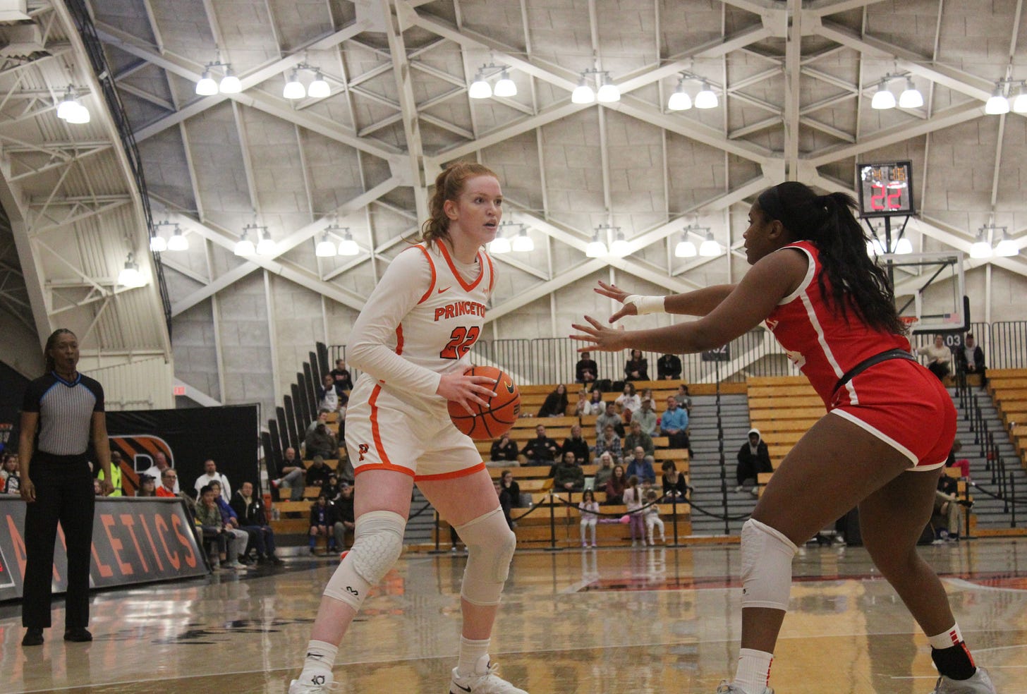 Parker Hill prepares to drive to the basket during Princeton’s win over Cornell on Jan. 4, 2025. (Photo by Adam Zielonka) Parker Hill prepares to drive to the basket during Princeton’s win over Cornell on Jan. 4, 2025. (Photo by Adam Zielonka)