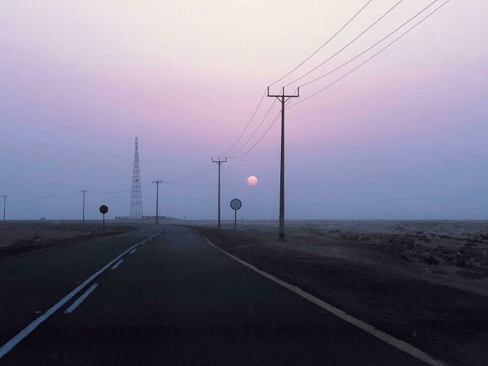 40 Pics Of Slightly Unsettling “Liminal Spaces” | Space pictures, How ...