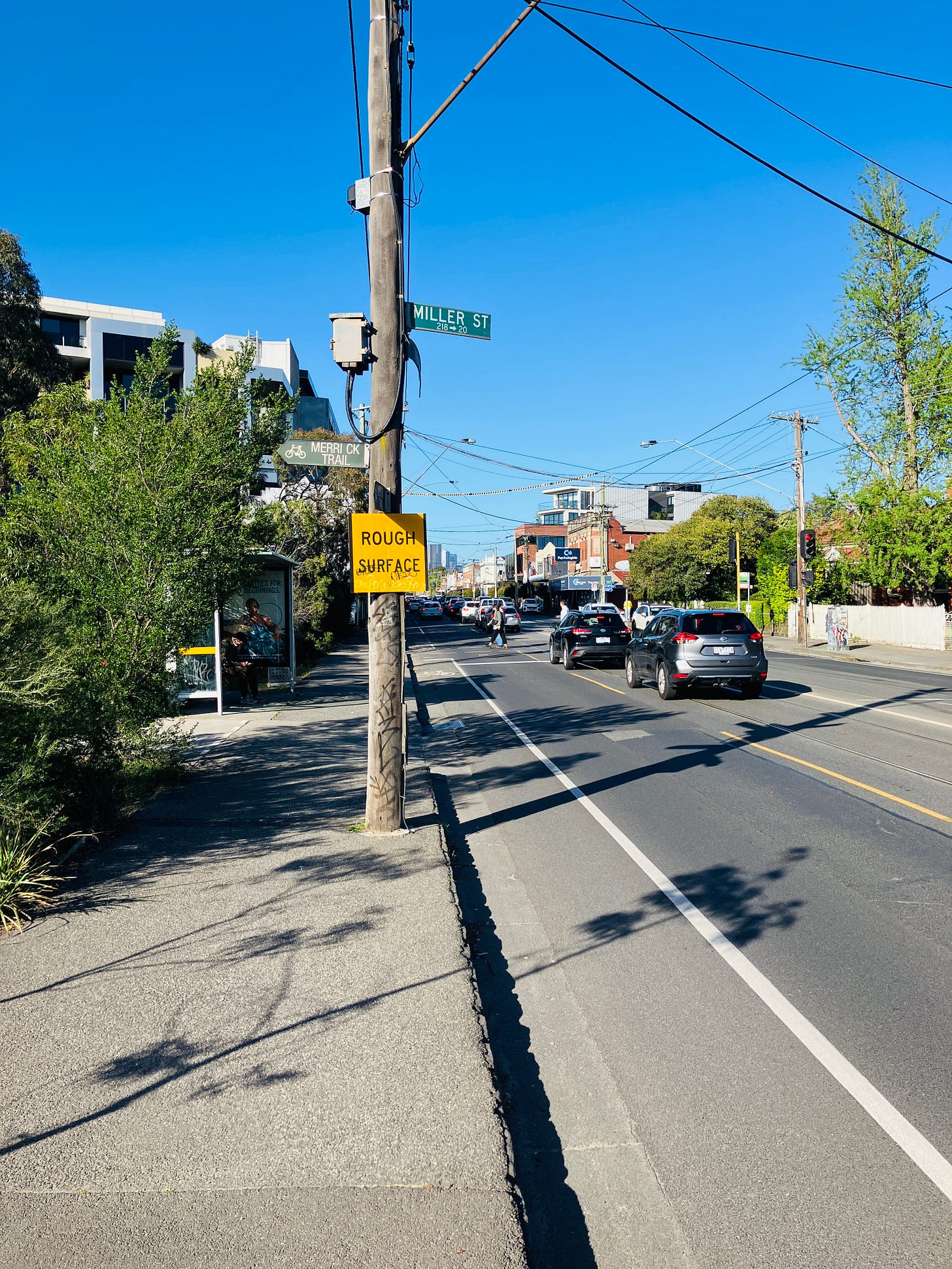 Photo of St Georges Rd as it crosses Merri Creek