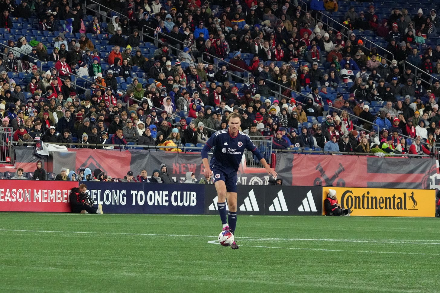 PHI vs. NE 11-6-23 (6).jpg