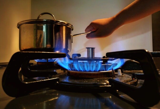Gas stoves pollute the air inside your home. Here's how to keep it clean | LAist Gas stoves pollute the air inside your home. Here's how to keep it clean | LAist
