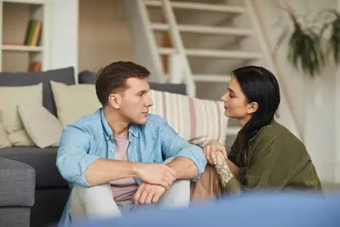 Tips to be more emotionally available in a relationship | Hindustan Times