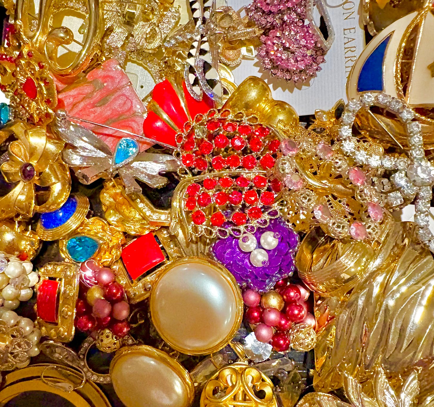 photo of sparkly collection of vintage jewelry