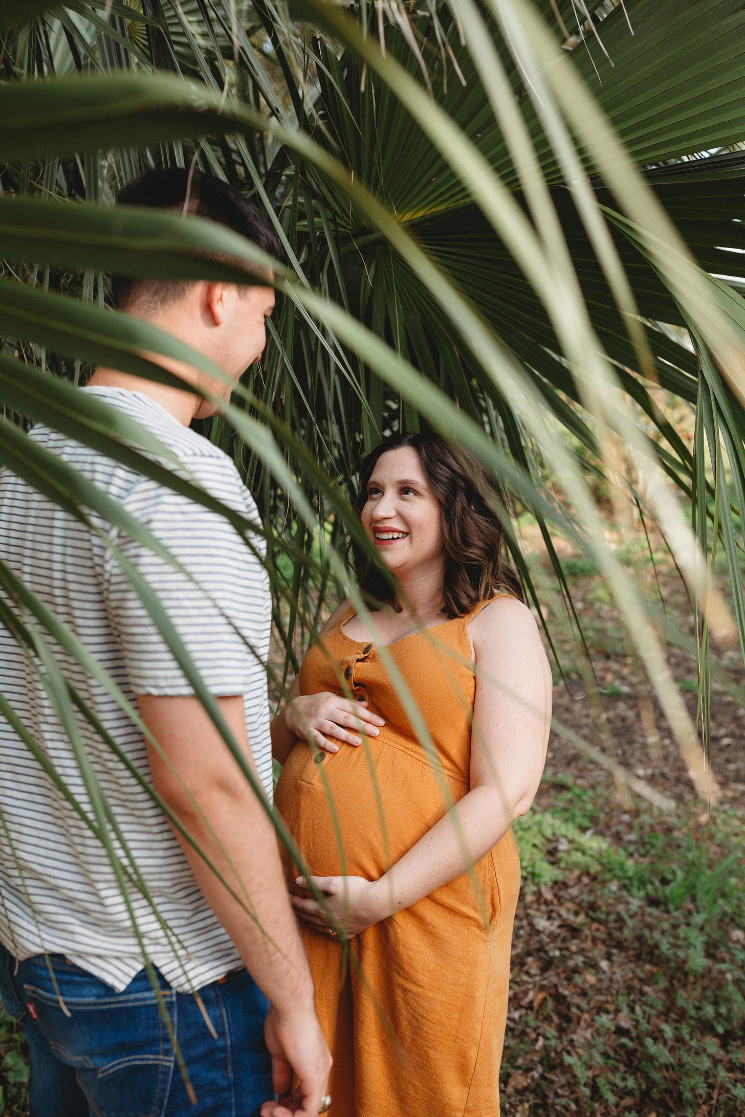 Secret Garden Maternity Photoshoot in Columbus, Georgia Secret Garden Maternity Photoshoot in Columbus, Georgia