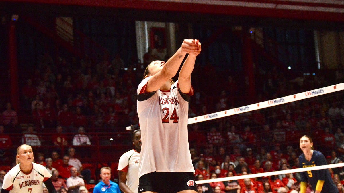 5 thoughts from Wisconsin volleyball’s win vs. Michigan