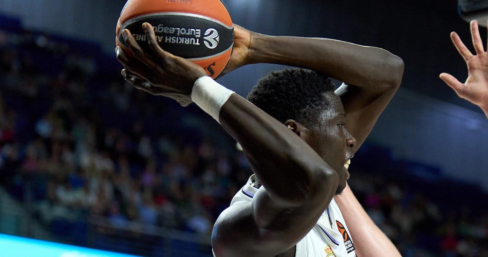 Hot prospect Eli Ndiaye shines in a comfortable win for Real Madrid -  Eurohoops