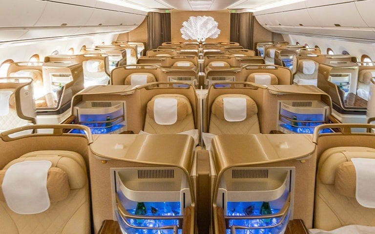 https://c.ekstatic.net/ecl/aircraft-interior/business-class/a350/the-emirates-a350-business-class-w768x480.jpg?h=SeZX1PNmRBWVYeCwMrgx2A