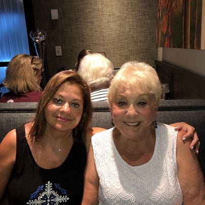 momandmargiephoto (1).jpg