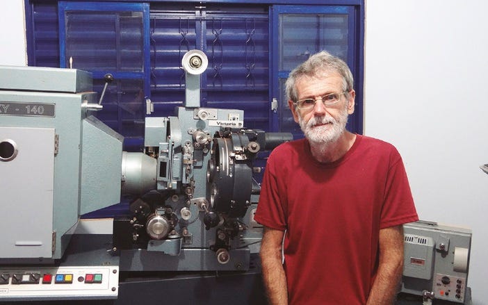 Vila Tibério: João Mello