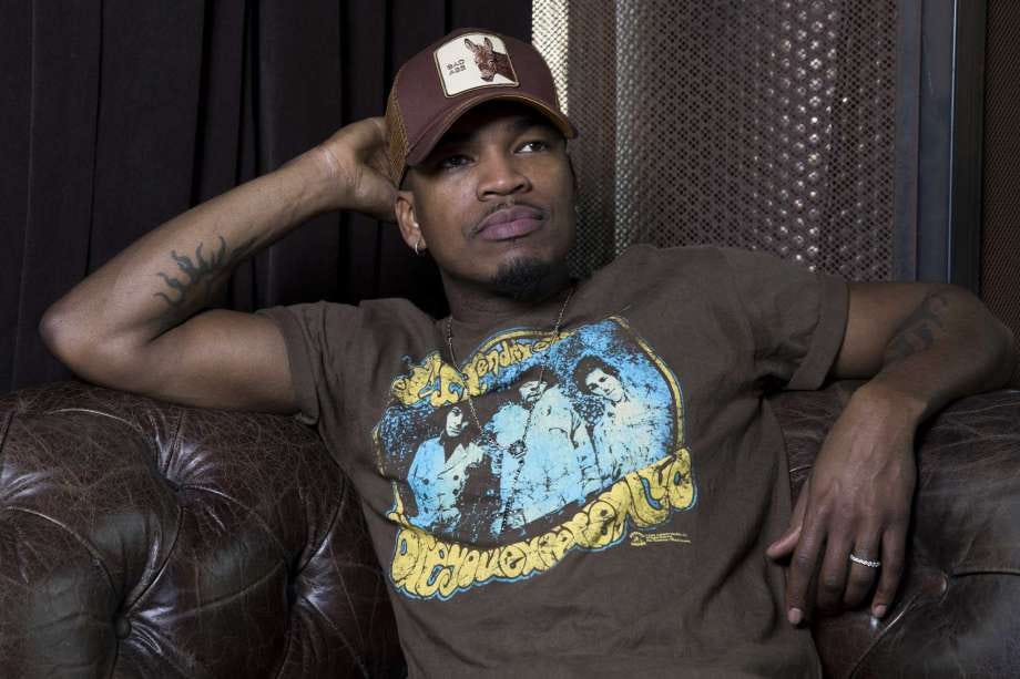 ne yo looking soulful for good man ne yo looking soulful for good man
