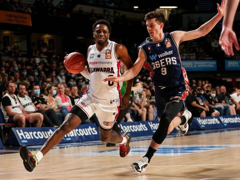 Hawks defeat error-riddled 36ers in NBL | The Standard | Warrnambool, VIC
