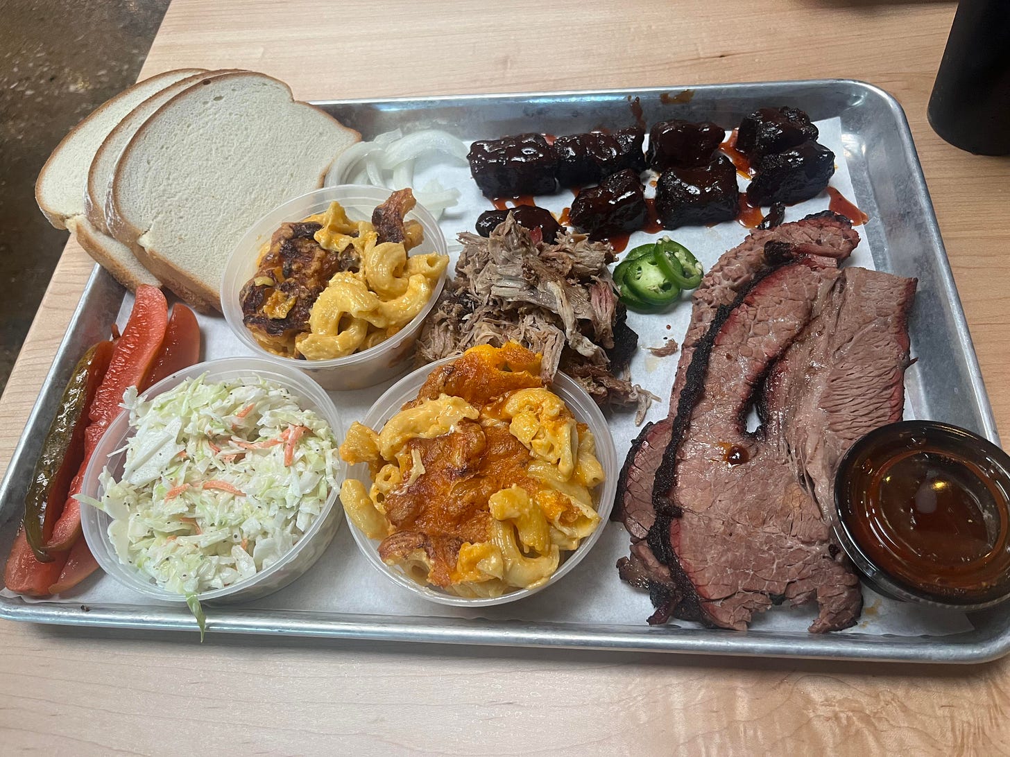 My friend and bandmate Chef Paul has finally opened his new restaurant Riverside  BBQ Co at 915 Summit St. Just ate there this evening and wow! Very excited  for him! Great atmosphere,