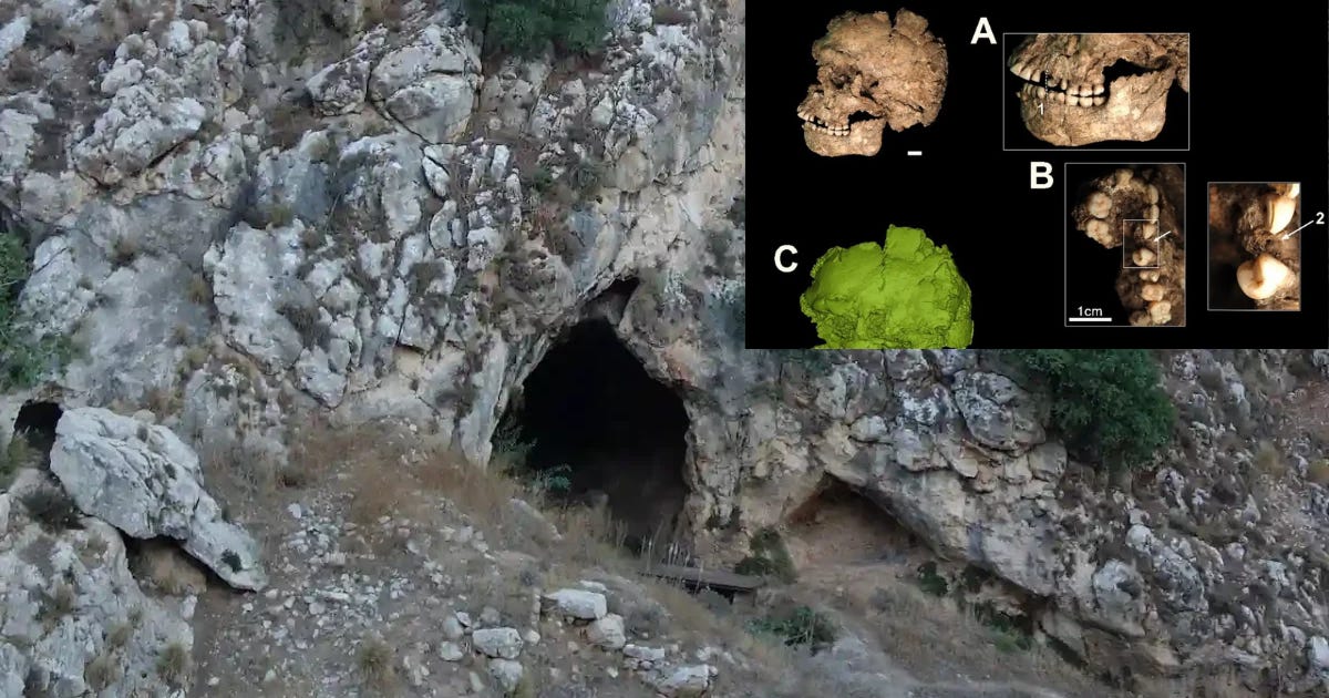 Entrance to Qafzeh Cave. Photo credit: LS via Wikimedia Commons.