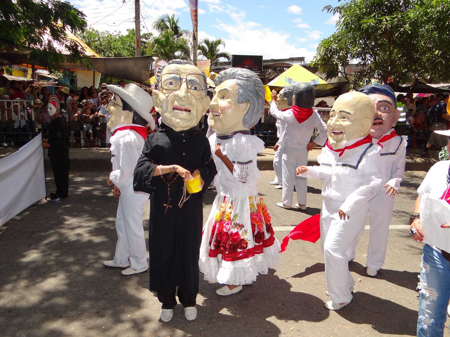 Archivo:Fiestas de San Pedro en Neiva 03.JPG - Wikipedia, la enciclopedia  libre